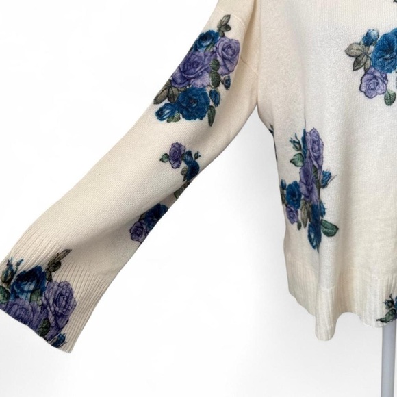 Bloomingdale’s Floral Cashmere Sweater - Picture 3 of 7